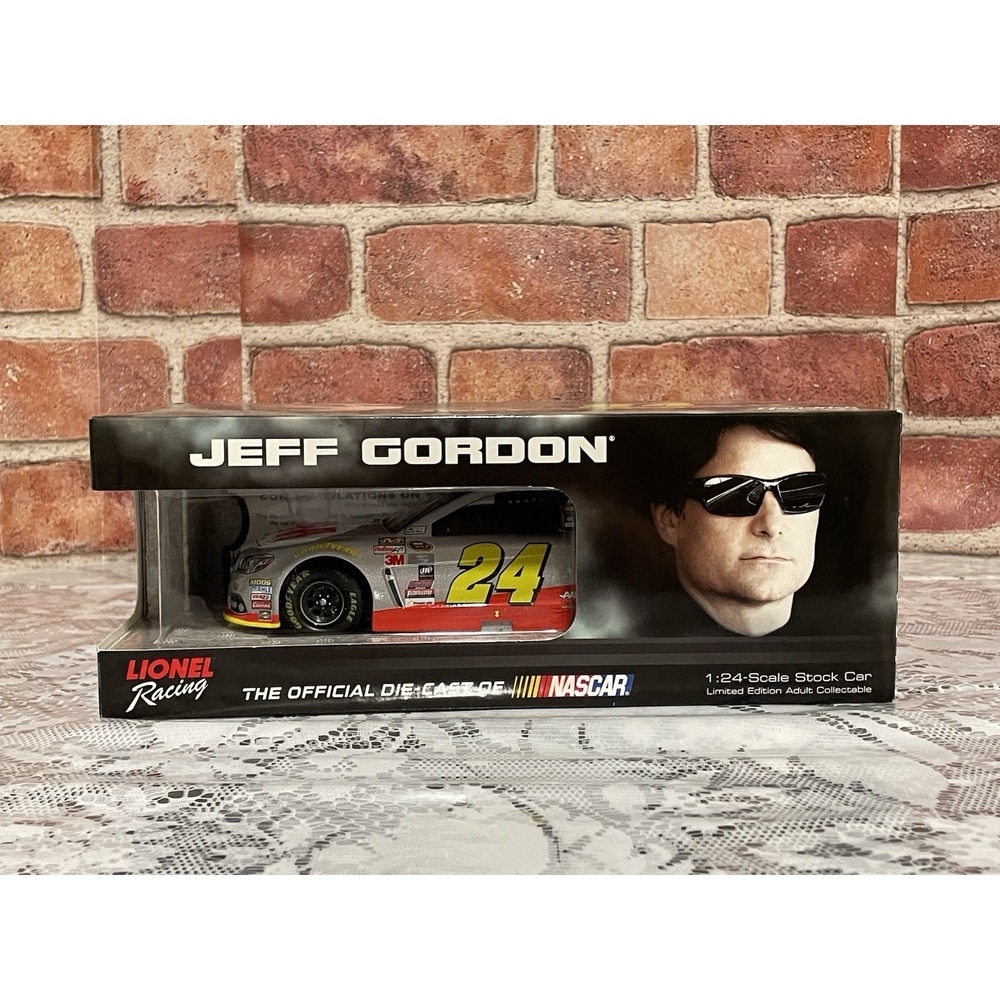 Jeff Gordon Action Lionel Golden Ticket 1/24 2015 #24 3M Chevy SS